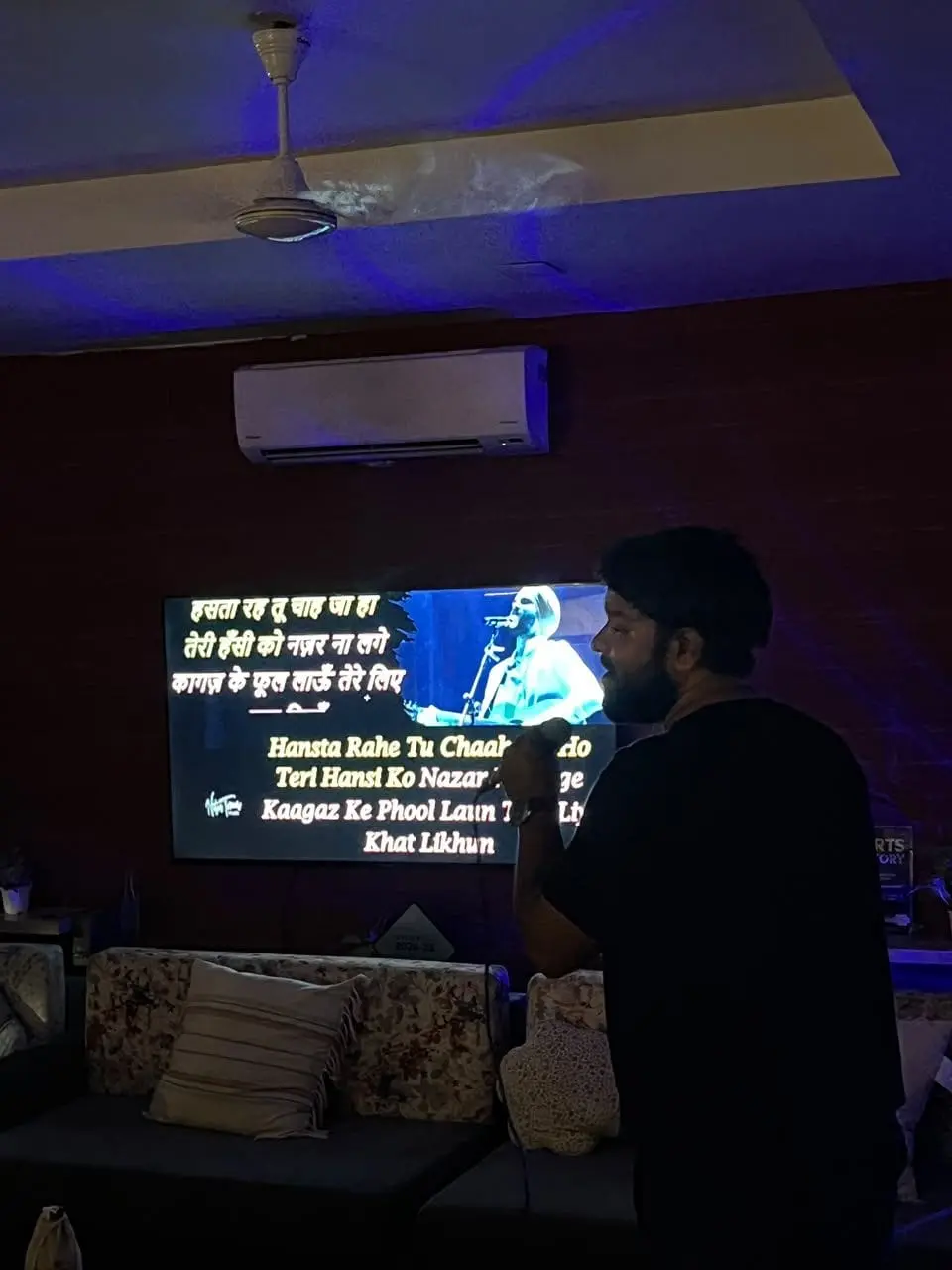 Karaoke Night at Commune Prime, photo 4 of 5