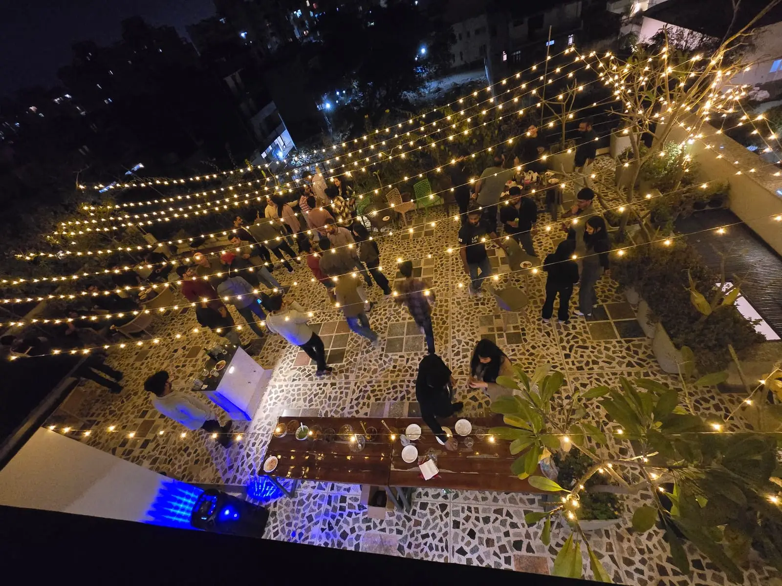 Housefull Party at Commune Siris