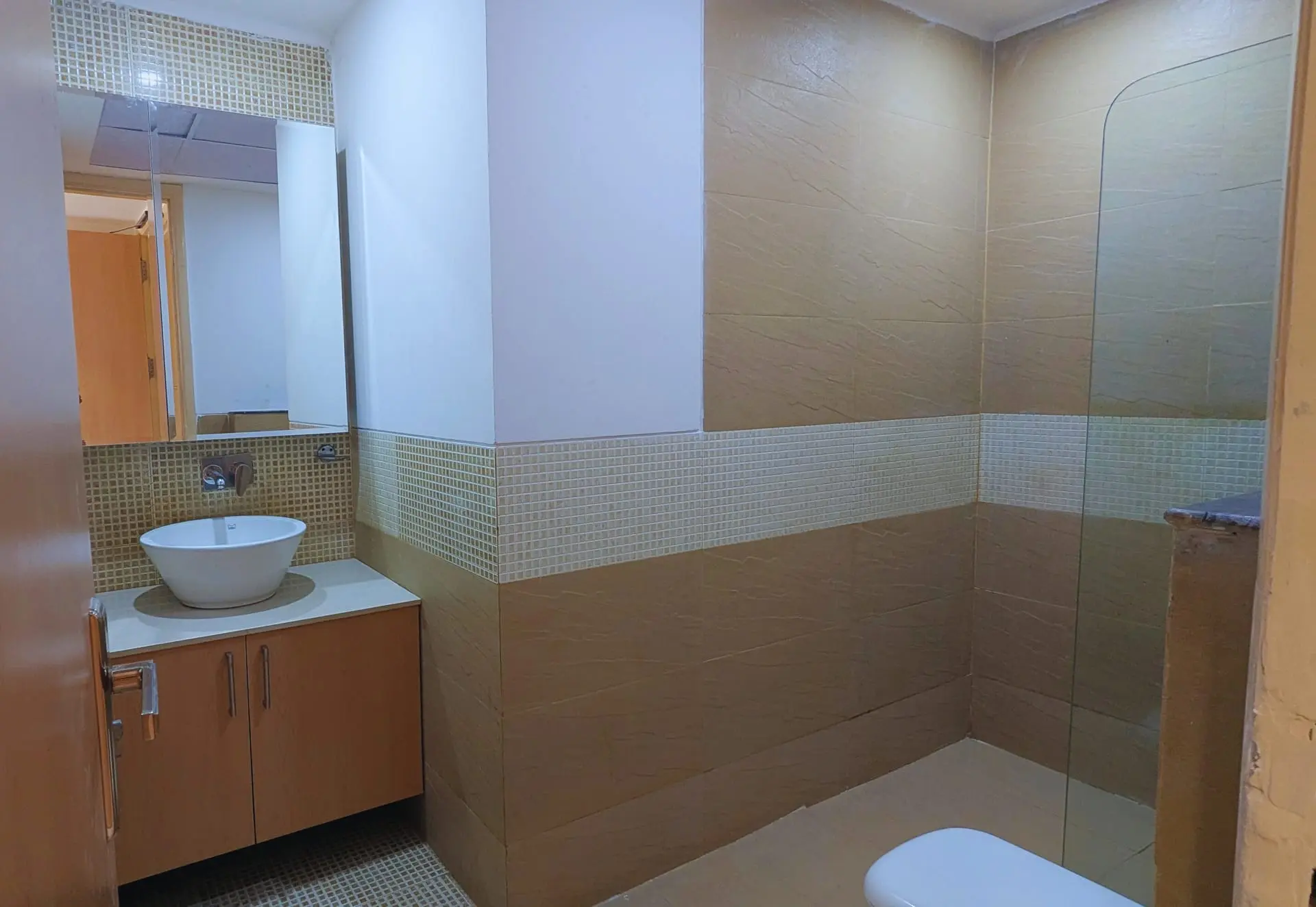 Private bathroom in a Commune Residence apartment
